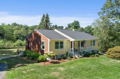 37 Chamberlain Rd 1