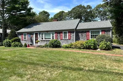 61 Seaview Ave