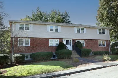 1 ZabriskiE Dr #E