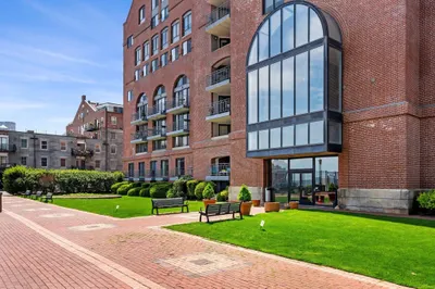 357 Commercial St #412 1
