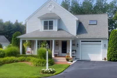 195 Cotuit Rd #D-8 1
