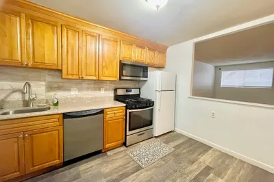 195 Independence Ave #118