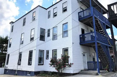 11 John St. 1