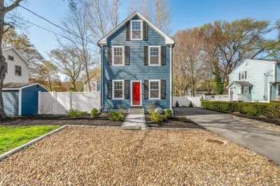 479 Merrimac St 1