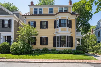 11 Hilliard St #1 1