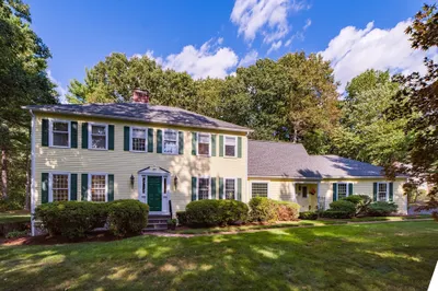 4 Deerfield Dr 1