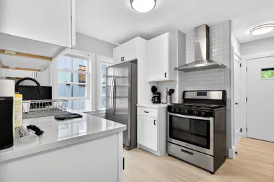 256 Main St #2 1