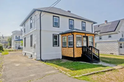12 Weston St