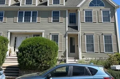 9 Russell Street #2