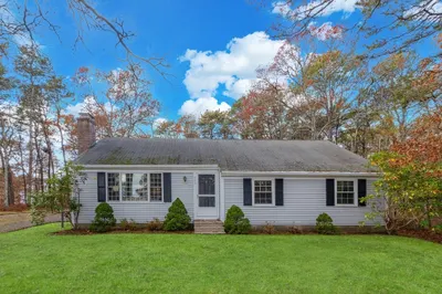 607 W Yarmouth Rd 1
