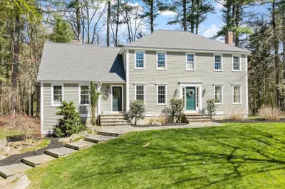 31 Fifers Ln 1