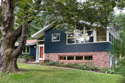 701 Westhampton Rd 1