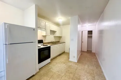 123 Sewall Ave #3F 1