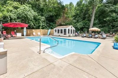 7 Storeybrooke Rd 1