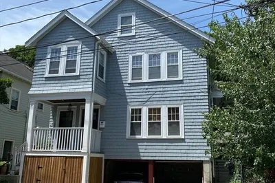 115 Franklin St #2