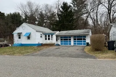 69 Aspen St 1