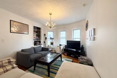 26 Oakland St #2 1