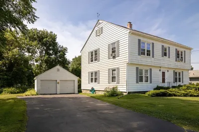 30 Linwood St 1