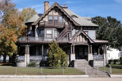 587 Haverhill Street #6 1