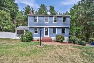 11 Puddingstone Ln