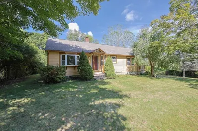 17 Chace Ave