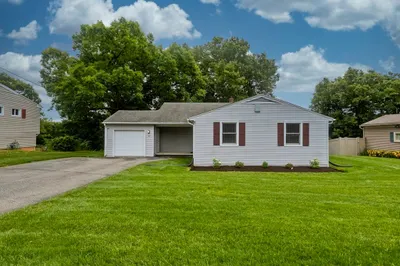 89 Garvey Dr 1