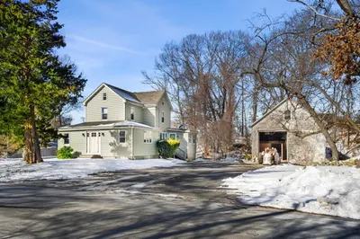 22 Old Rowley Road 1