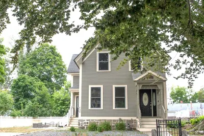 134 Methuen St #1 1