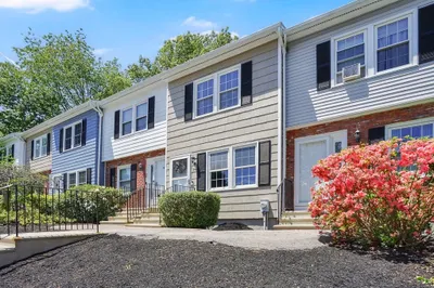 30 Mountainshire Dr #30 1