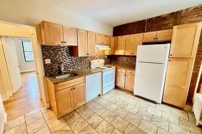 1408 Commonwealth Ave #17