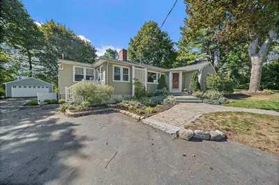 10 Newhall Rd 1