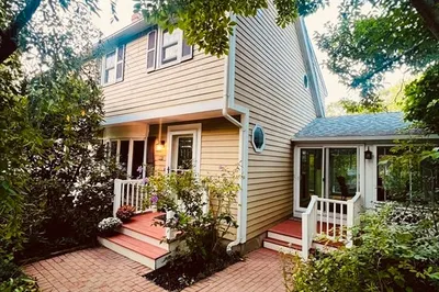 10b Christie Drive #2 1
