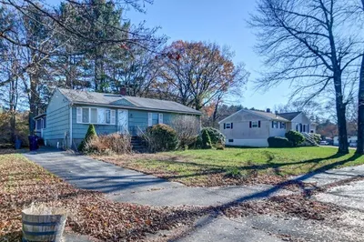 23 Hurley Cir 1