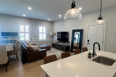 37 Horace St #102 1
