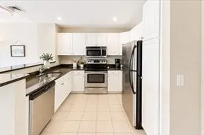 10 Seaport Dr #2217 1