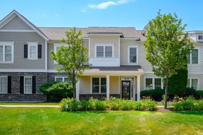 180 Hms Halsted Drive #180 1
