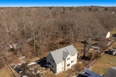 9 Akron Ln 1