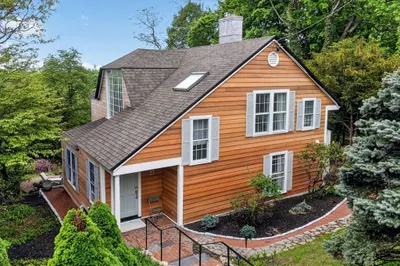 27 Wellington Ln