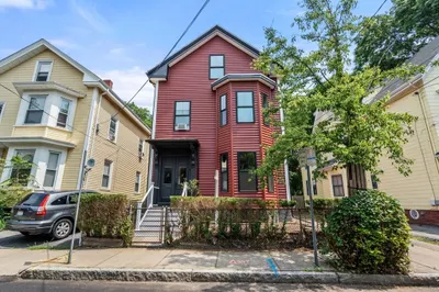 19 Kelly Rd