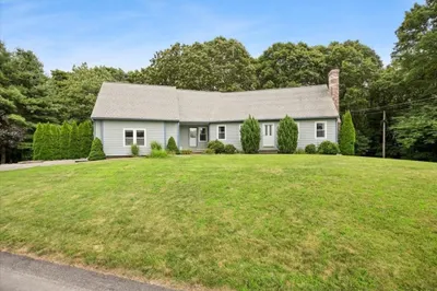 10 Brookridge Cir 1