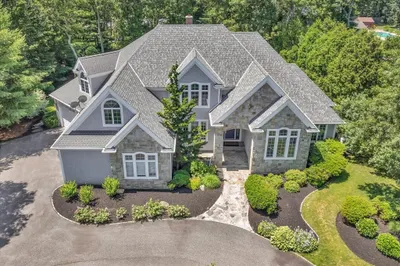 20 Eagle Dr 1