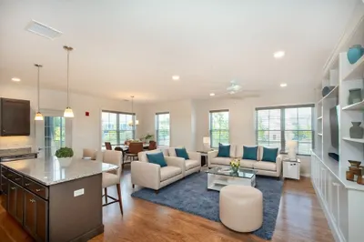45 Plaza Way #211
