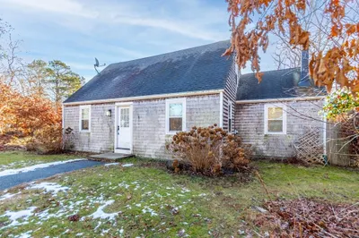 114 Doran Dr 1