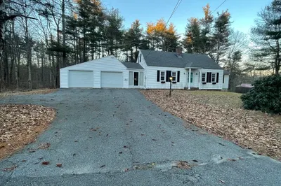 87 State Rd W Rd