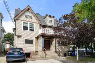 74 Ashford St 1