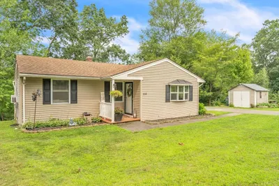 64 Hillside Dr