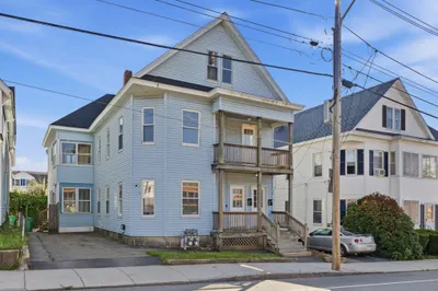 220 University Ave 1