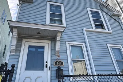 449 Frankfort St 1