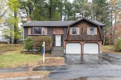 49 Benton Circle