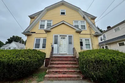 162 South St #1L 1